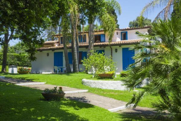 Baia D'oro 3* Sabaudia